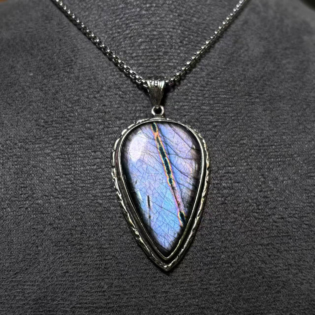 Handmade Labradorite Pendant – Natural Crystal Vintage Necklace (size 25*35mm)